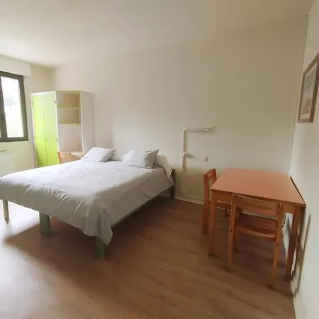 Du Domaine Laffraut Feriehus *